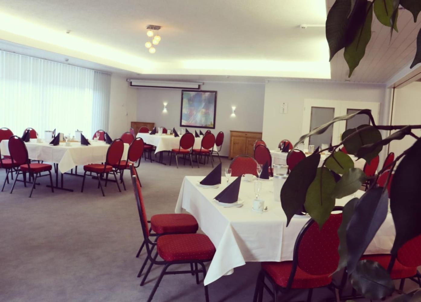 Parkhotel Obertshausen Kültér fotó