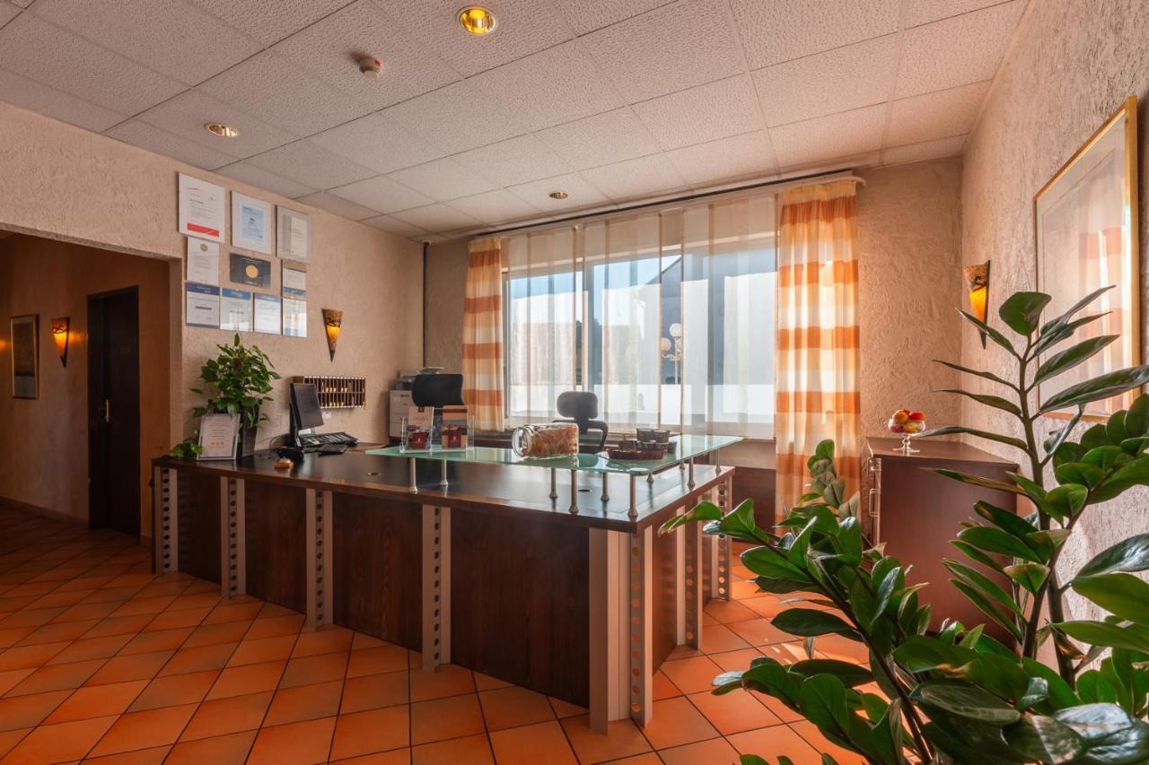 Parkhotel Obertshausen Kültér fotó