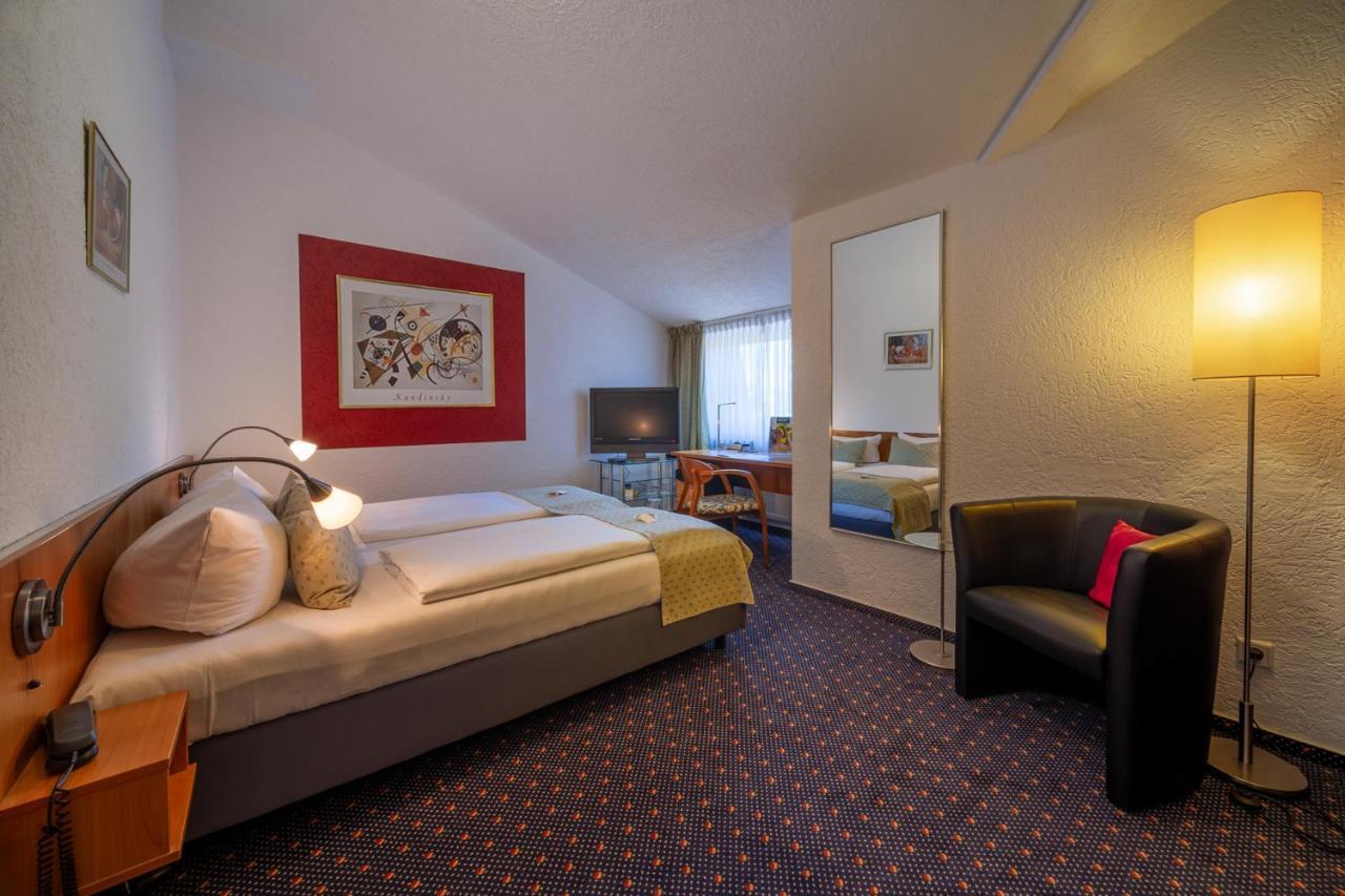 Parkhotel Obertshausen Kültér fotó